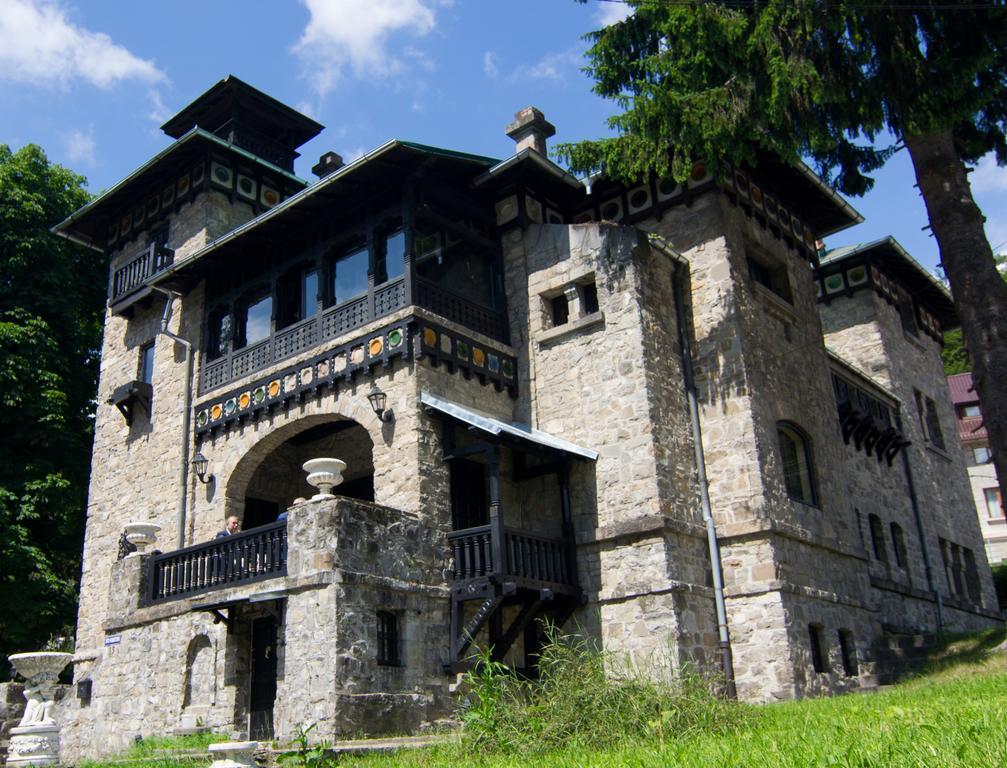 Hotel Casa Cu Farfurii Sinaia Esterno foto